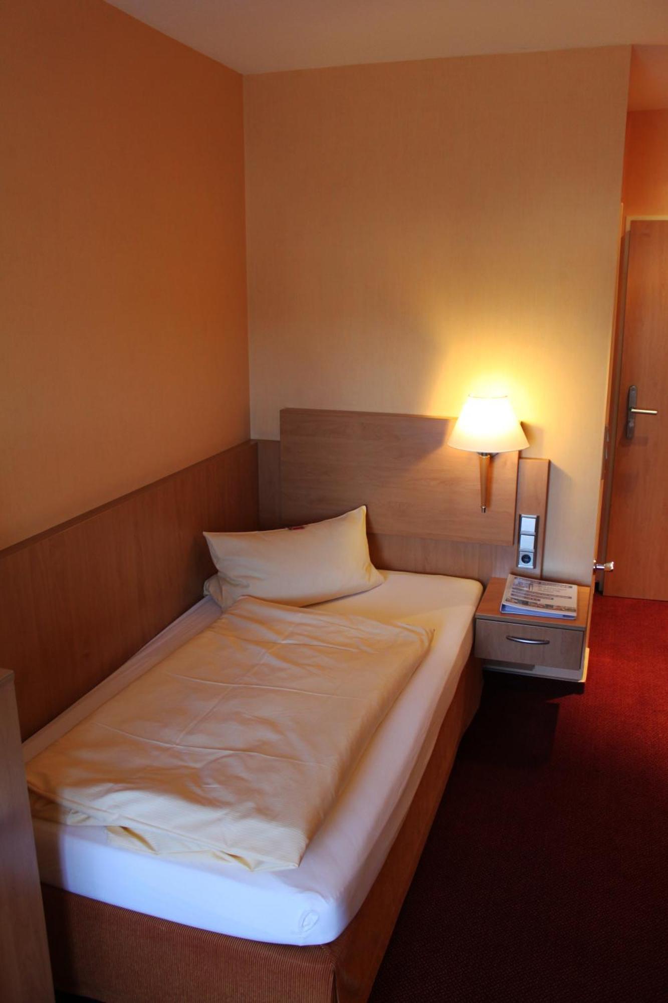 Hotel An Der Ilse Lemgo Exteriör bild